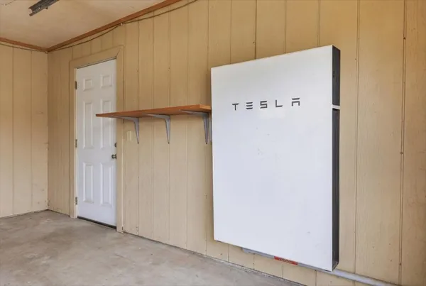 $340,000 | 134 Meneley Road, Winnie, TX 77665