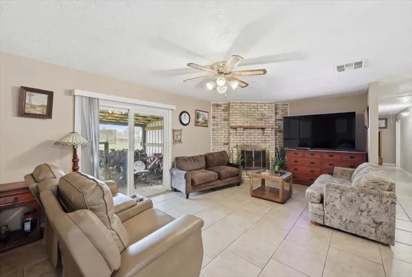 $340,000 | 134 Meneley Road, Winnie, TX 77665