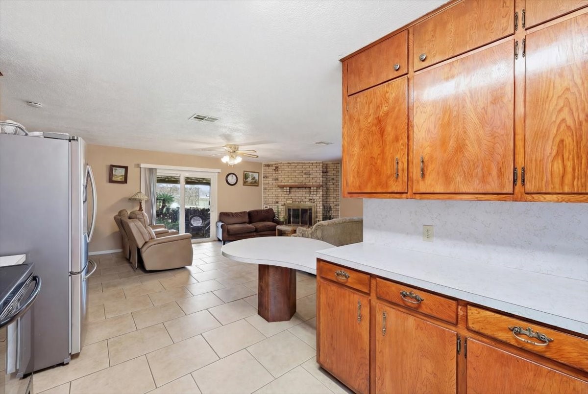 134 Meneley Road Winnie, TX 77665 - Photo 20 of 42 a room with table and chairs