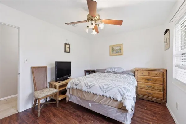 $340,000 | 134 Meneley Road, Winnie, TX 77665