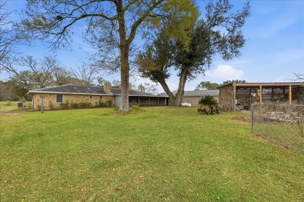 $340,000 | 134 Meneley Road, Winnie, TX 77665