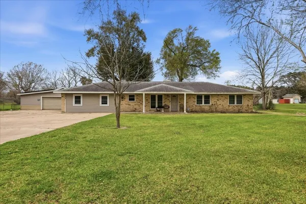 $340,000 | 134 Meneley Road, Winnie, TX 77665