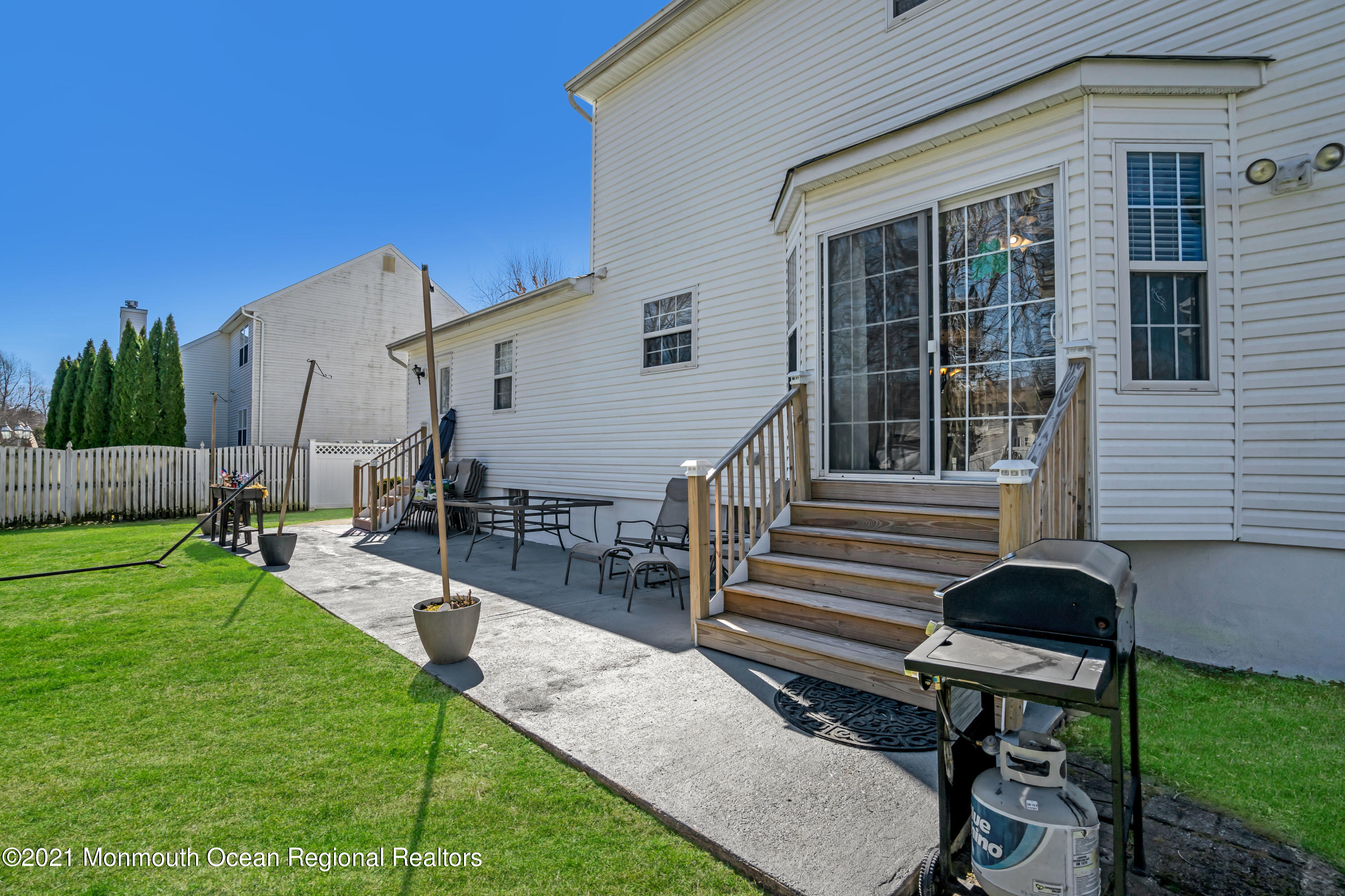 336 Meadowood Road Jackson, NJ 08527 - Photo 33 of 33 a house view with a garden space