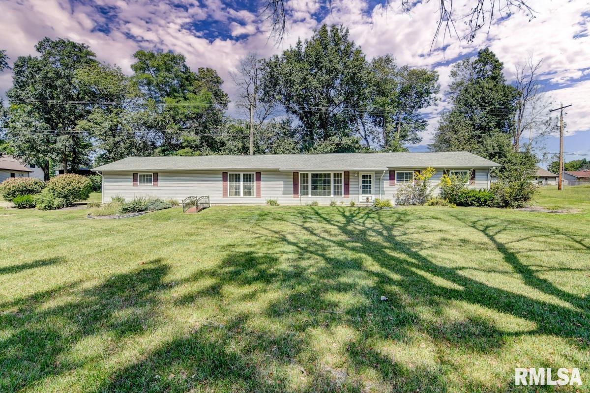 15 Penacook Drive Rochester, IL 62563 - Photo 1 of 26