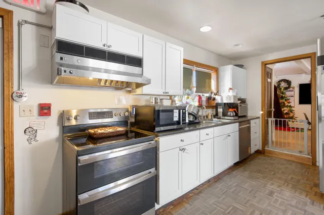 $845,000 | 913 Essex Street, Bangor, ME 04401