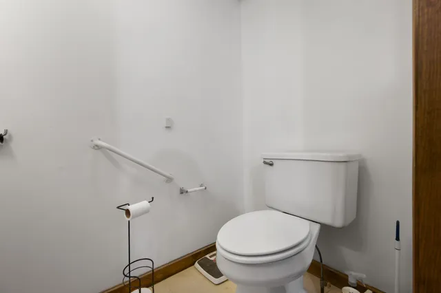 $845,000 | 913 Essex Street, Bangor, ME 04401