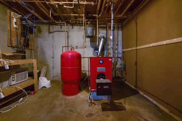 $845,000 | 913 Essex Street, Bangor, ME 04401