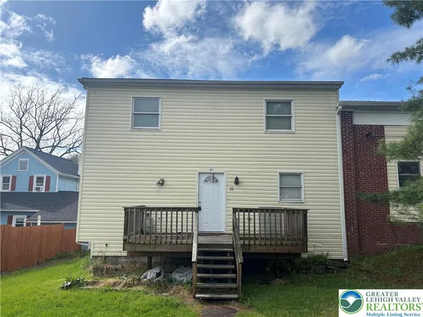 $1,575 | 4033 West Grant Street, Unit 10, Slatedale, PA 18079