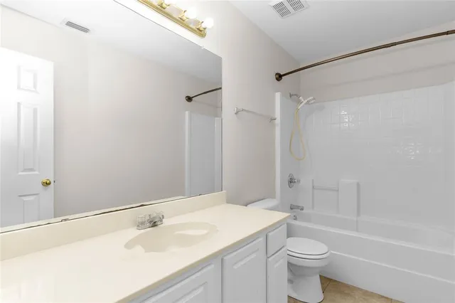 $2,300 | 324 Kingfisher Lane, Arlington, TX 76002