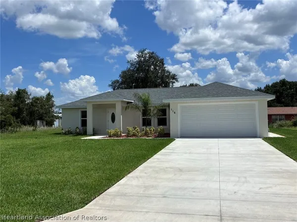 $2,050 | 116 Vera Lane Northwest, Lake Placid, FL 33852