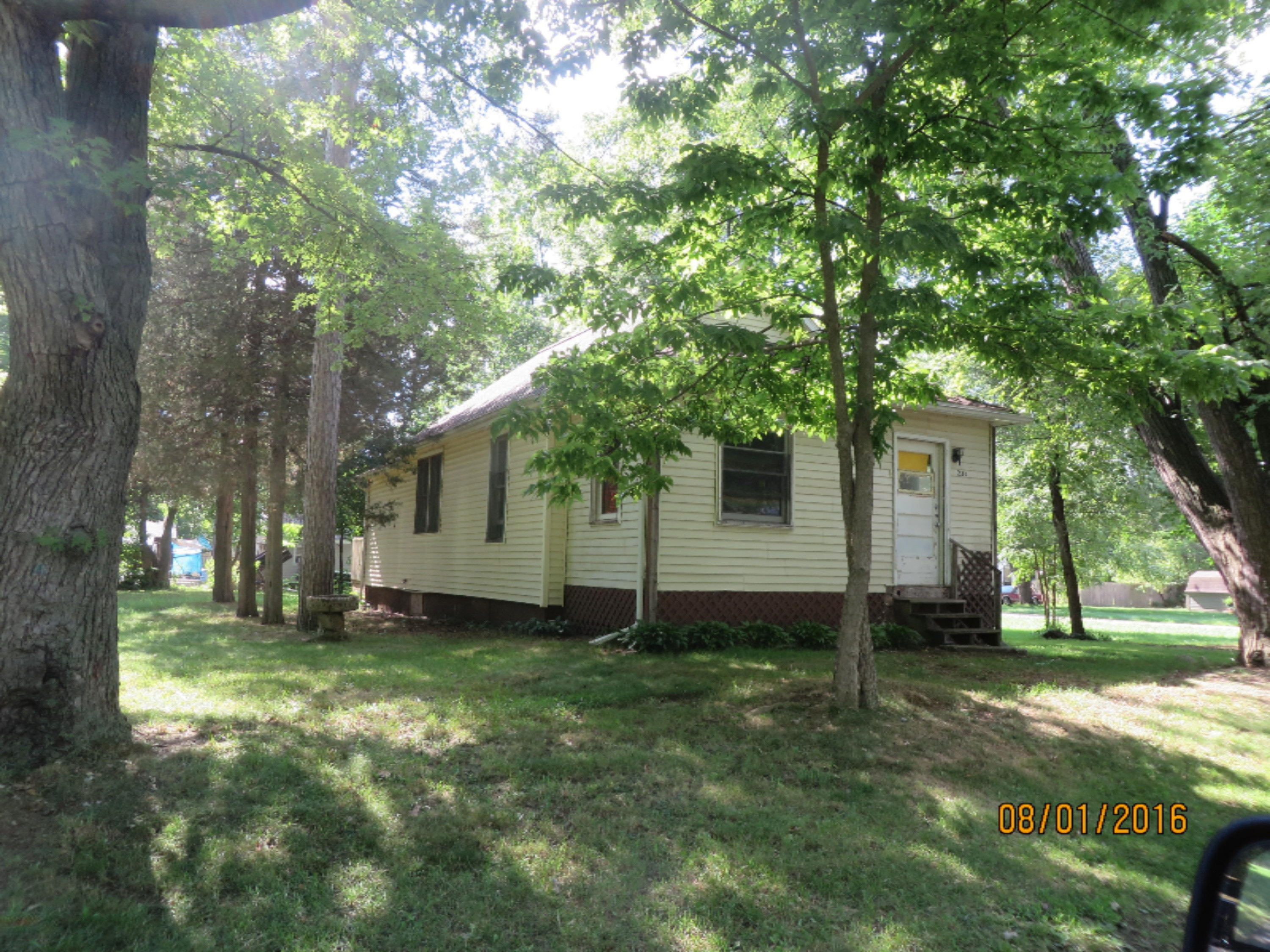 236 12th Street North Springfield, MI 49037 - Photo 1 of 1 236 n 12th pic