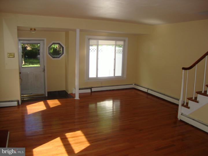 219 Harrogate Road Wynnewood, PA 19096 - Photo 3 of 20 Living Room