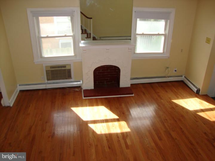 219 Harrogate Road Wynnewood, PA 19096 - Photo 5 of 20 Living Room