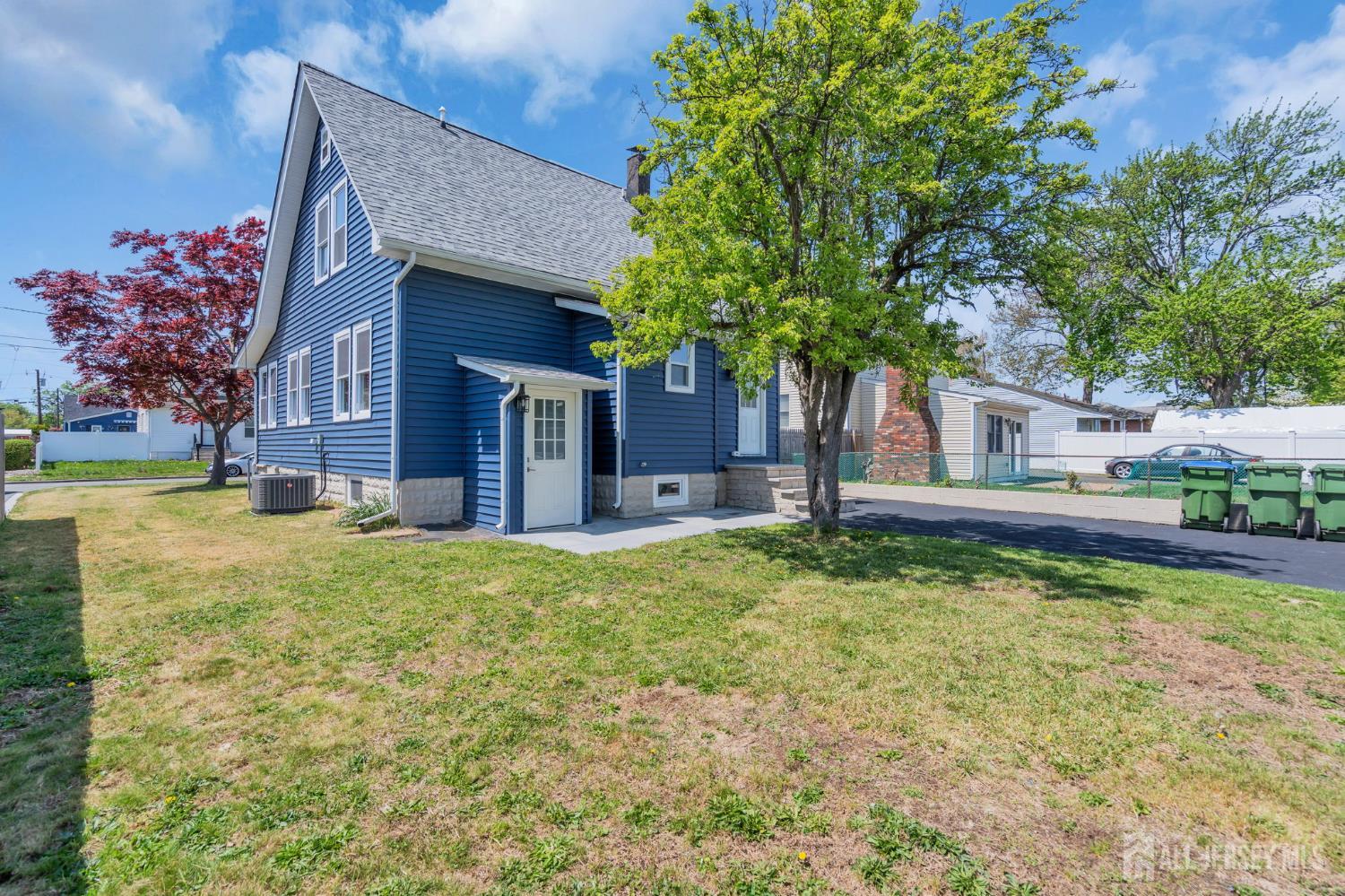 21 Market Street Edison, NJ 08817 - Photo 36 of 45