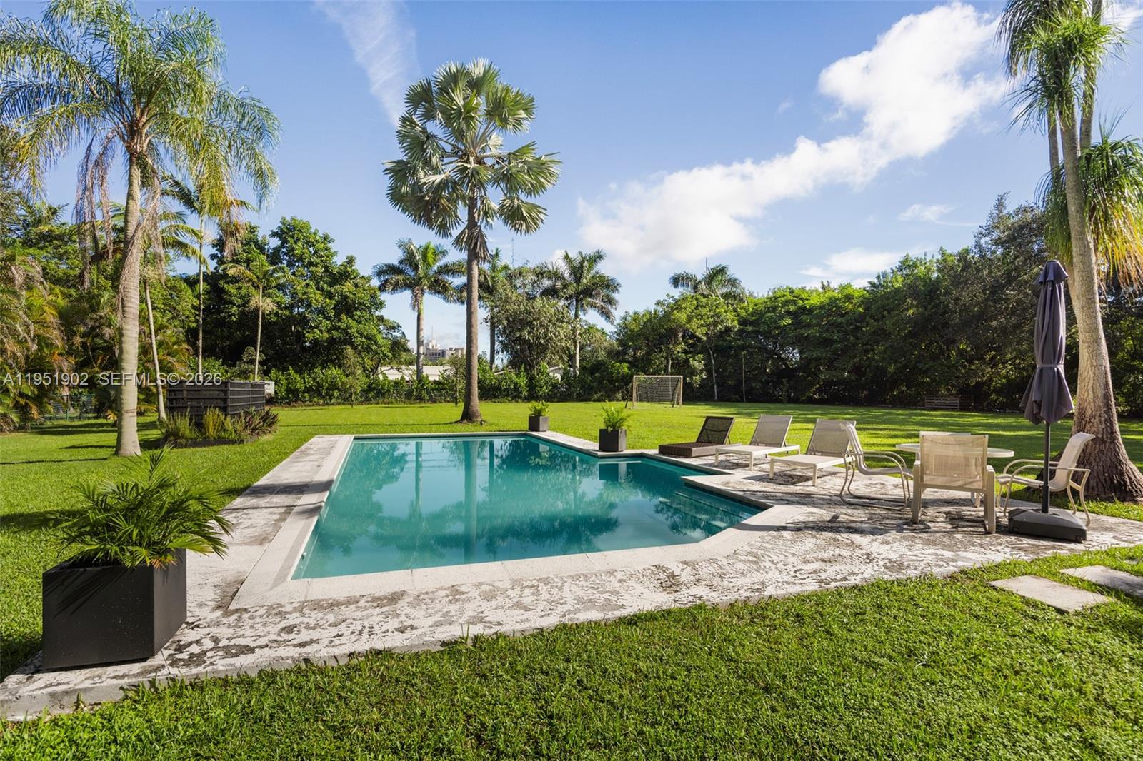 7325 Southwest 102nd Street Pinecrest, FL 33156 - Photo 33 of 46