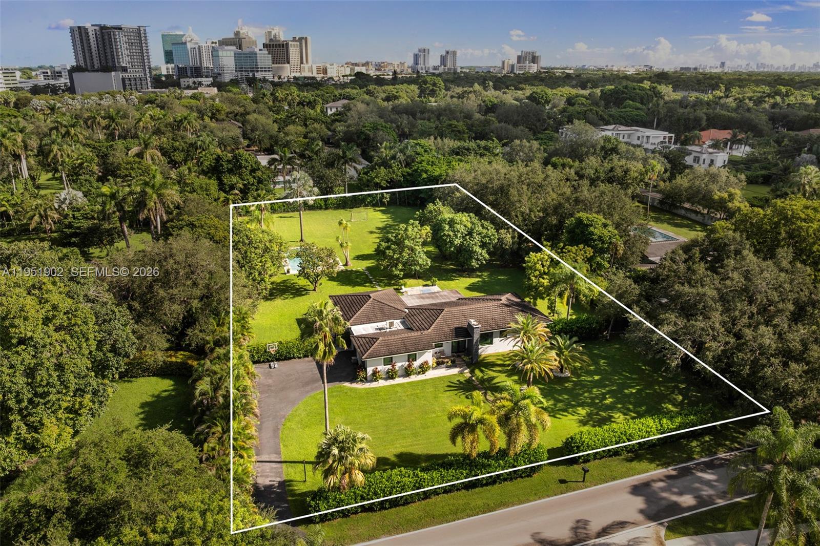 7325 Southwest 102nd Street Pinecrest, FL 33156 - Photo 39 of 46