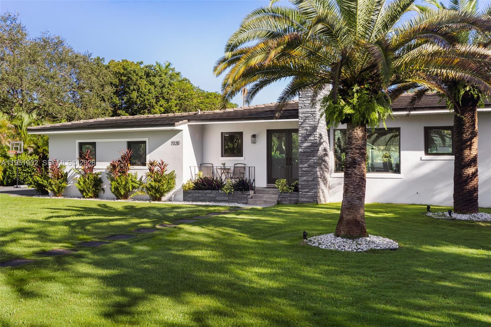 7325 Southwest 102nd Street Pinecrest, FL 33156 - Photo 5 of 46