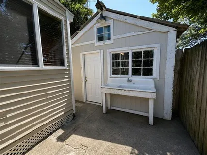 $265,000 | 16 Labarre Place, Jefferson, LA 70121