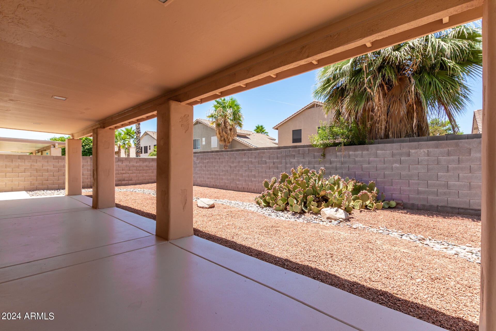 17458 North Raindance Road Surprise, AZ 85374 - Photo 29 of 47 0034-29 - Raindance