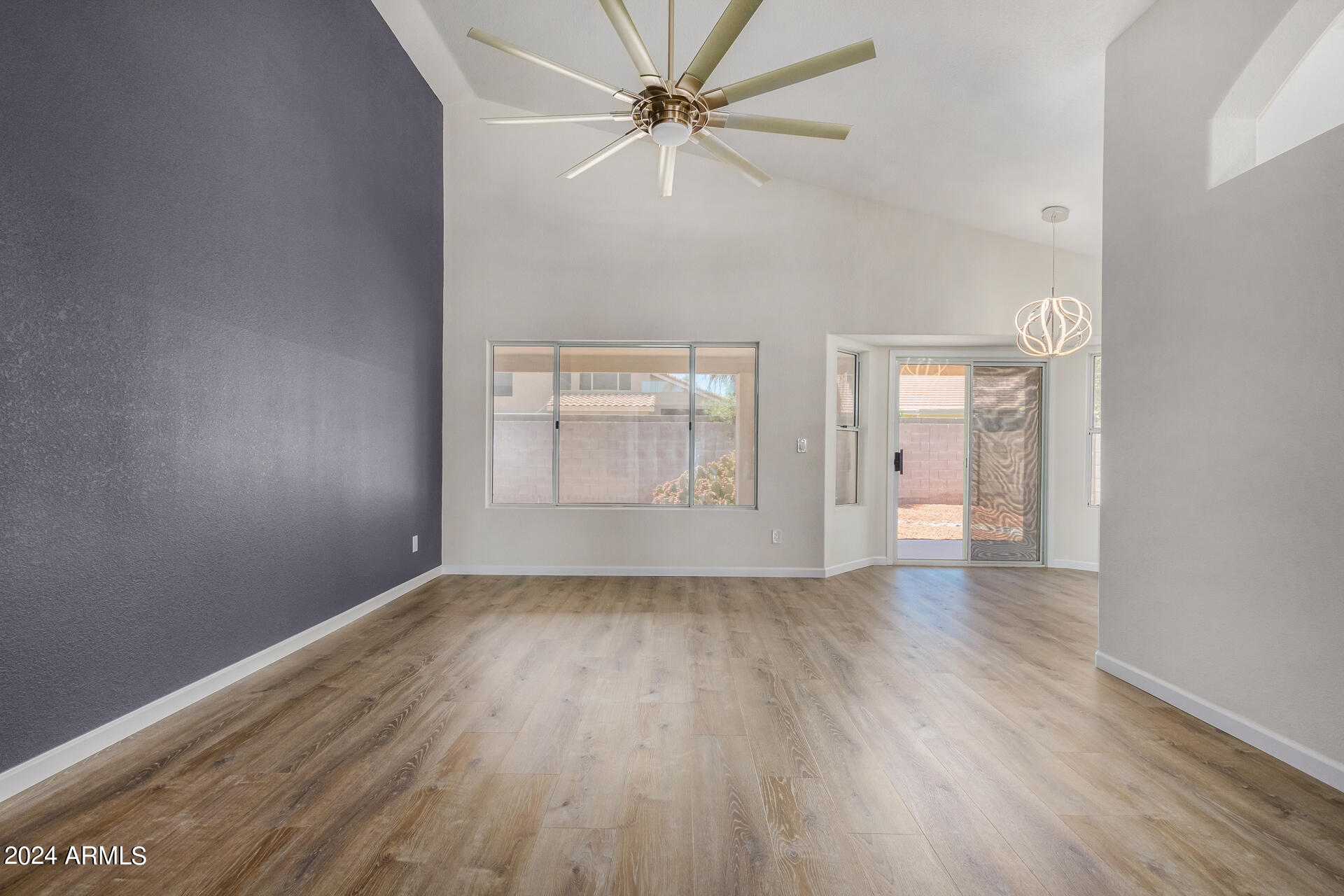 17458 North Raindance Road Surprise, AZ 85374 - Photo 8 of 47 0013-08 - Raindance