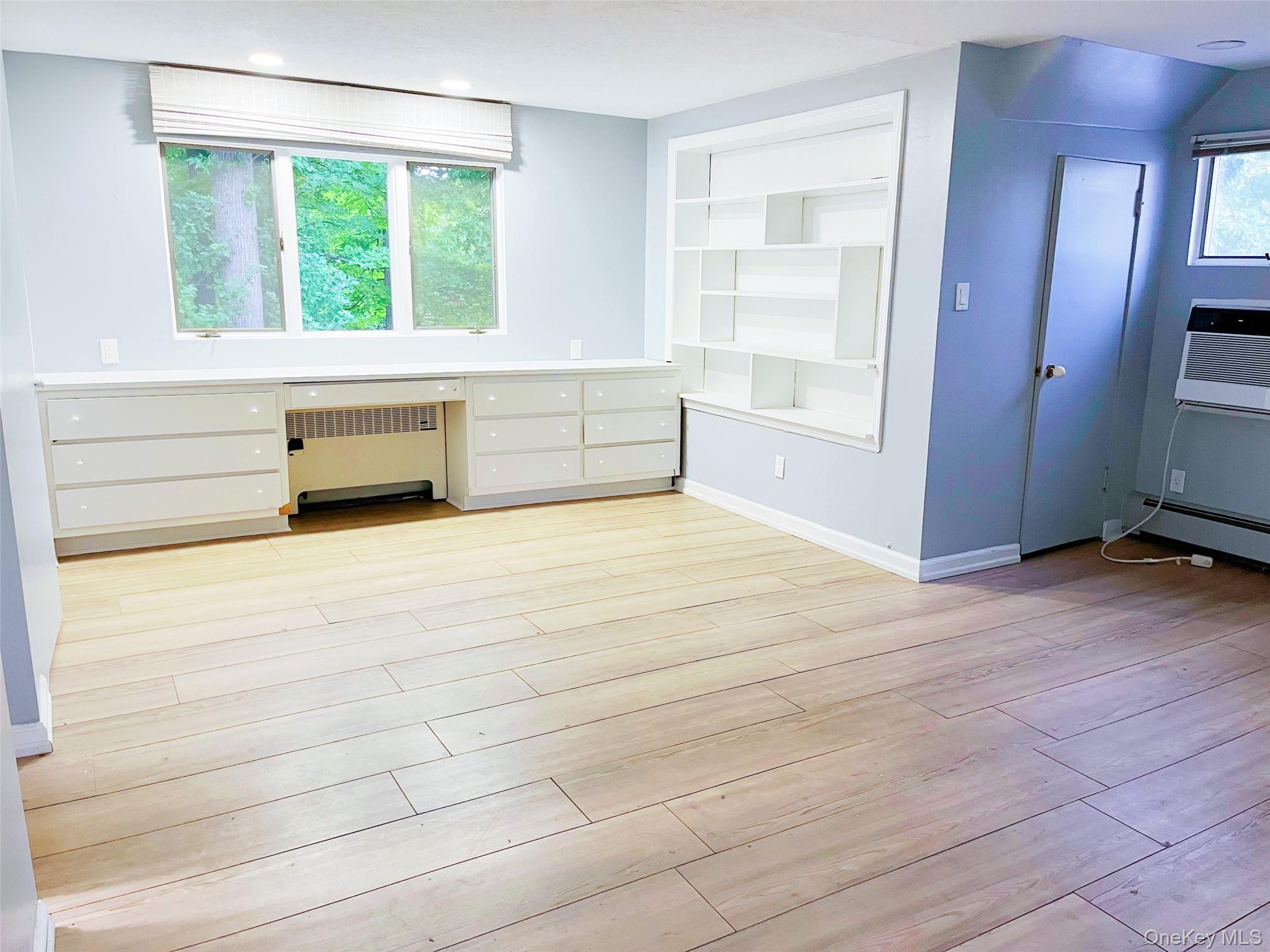 258 Steamboat Road Great Neck, NY 11024 - Photo 13 of 23 Gallery Image 13