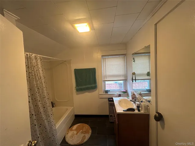 $1,700 | 34 Hoffman Street, Poughkeepsie, NY 12601