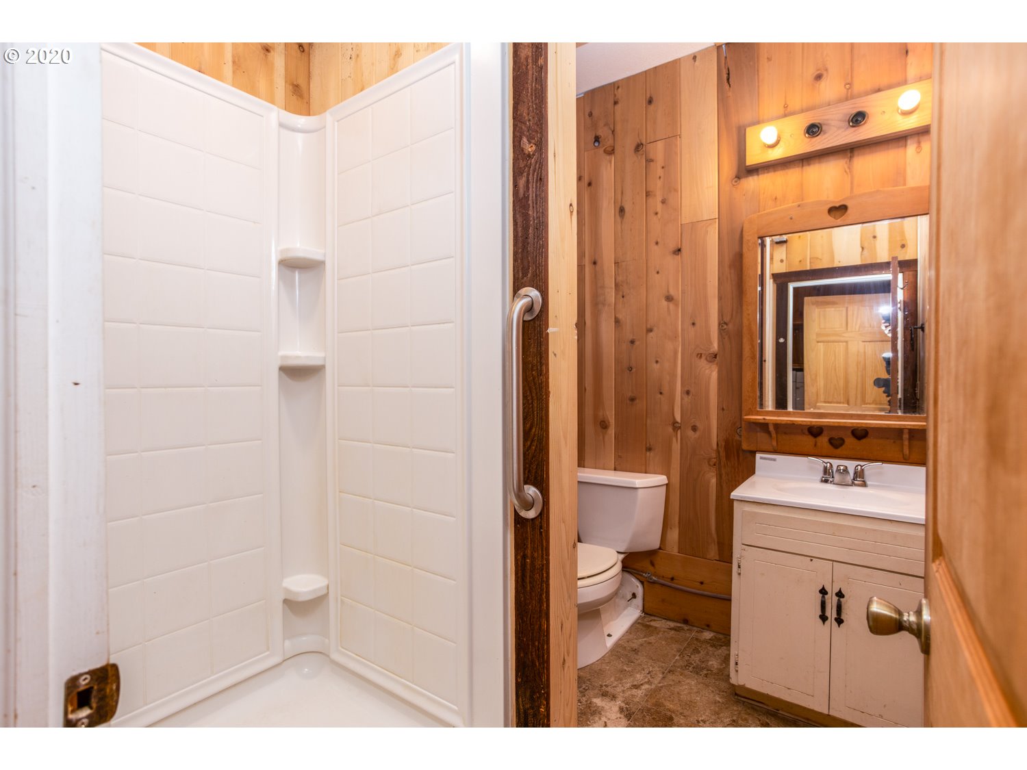73942 London Road Cottage Grove, OR 97424 - Photo 11 of 31 Gallery Image 11