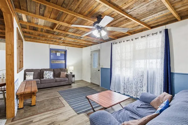 $205,000 | 510 Highway 11, Tom Bean, TX 75491