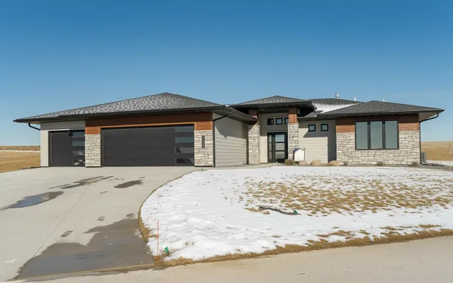 $675,000 | 6653 Morgan Drive Northwest, Byron, MN 55920