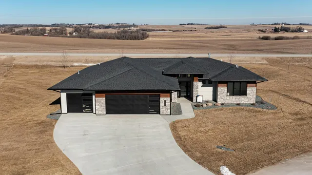 $675,000 | 6653 Morgan Drive Northwest, Byron, MN 55920