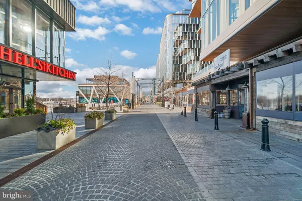 $3,750 | 1515 First Street Southwest, Washington, DC 20024