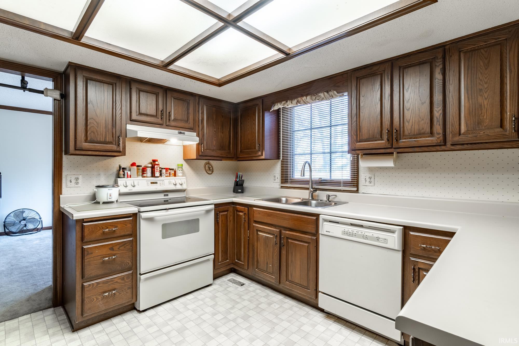 5324 Litchfield Road Fort Wayne, IN 46835 - Photo 9 of 36