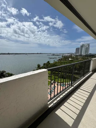 $2,950 | 5200 North Flagler Drive, Unit 902, West Palm Beach, FL 33407