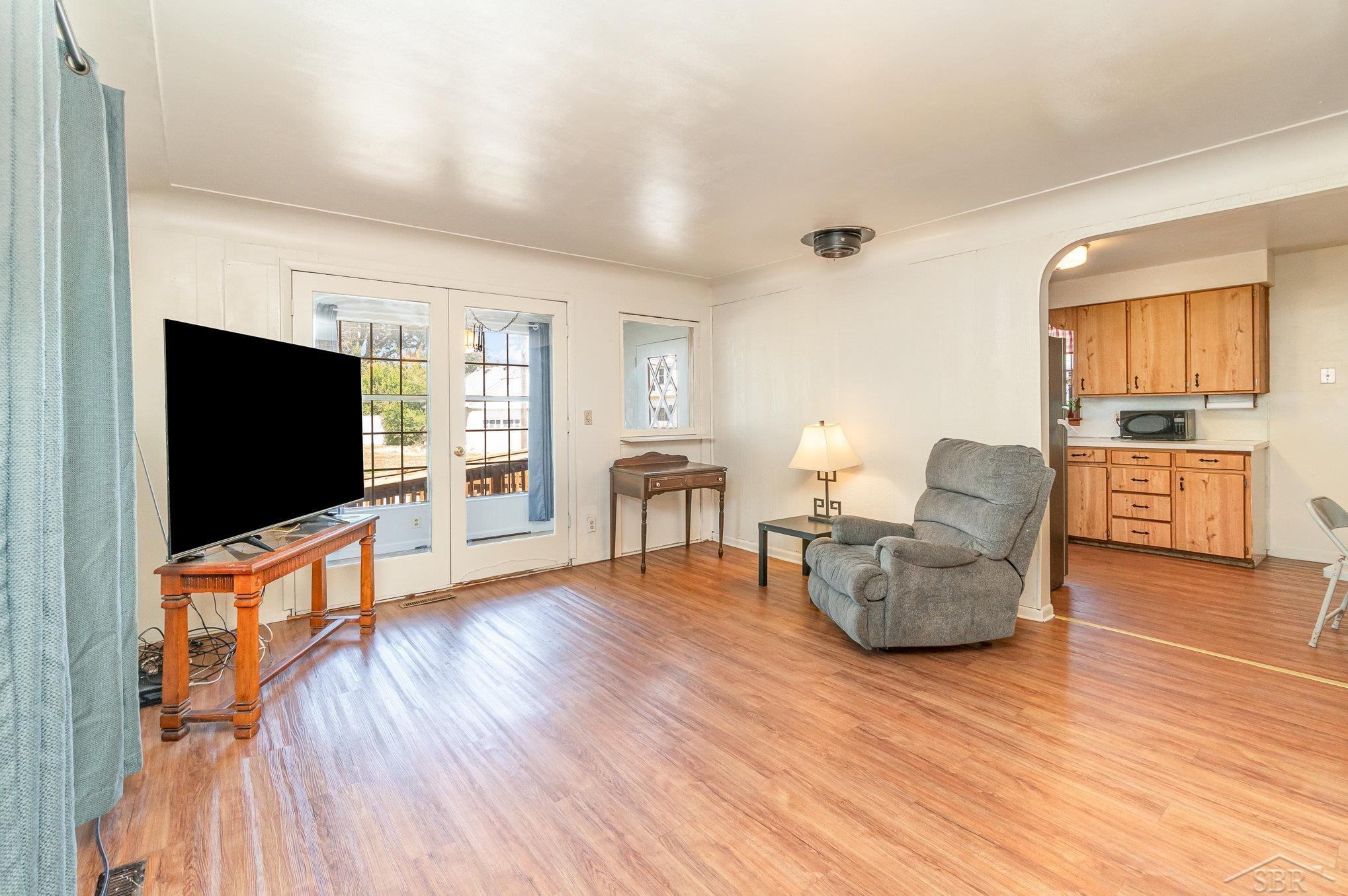 802 24th Street Bay City, MI 48708 - Photo 5 of 22 50145450-58da26f6-f913-4c2d-b056-c021b8c10732.JPG