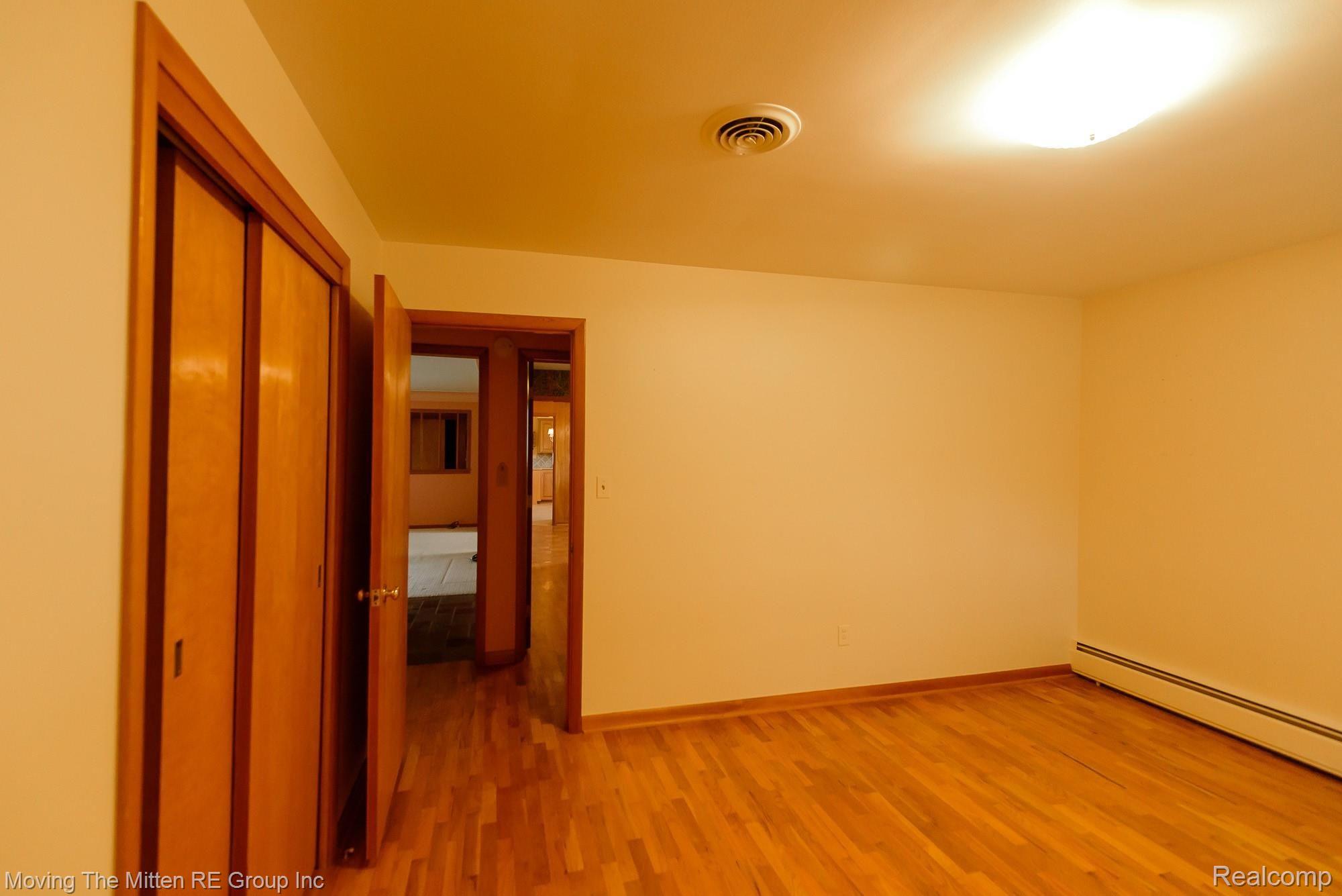 46445 Harris Road Belleville, MI 48111 - Photo 27 of 51 29.jpg