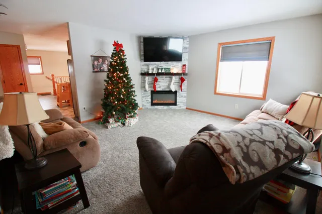 $248,000 | 130 12th Street North, Breckenridge, MN 56520