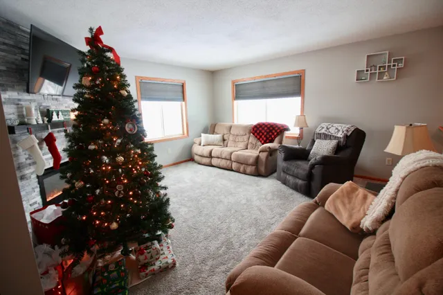 $248,000 | 130 12th Street North, Breckenridge, MN 56520