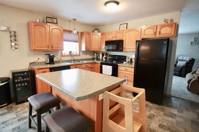 $248,000 | 130 12th Street North, Breckenridge, MN 56520