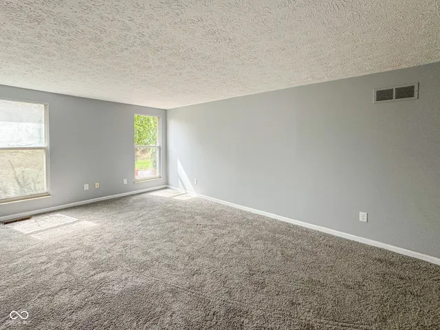 $365,000 | 9362 Helmsdale Drive, Indianapolis, IN 46256