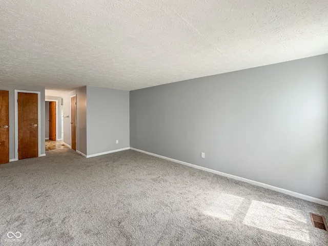 $365,000 | 9362 Helmsdale Drive, Indianapolis, IN 46256