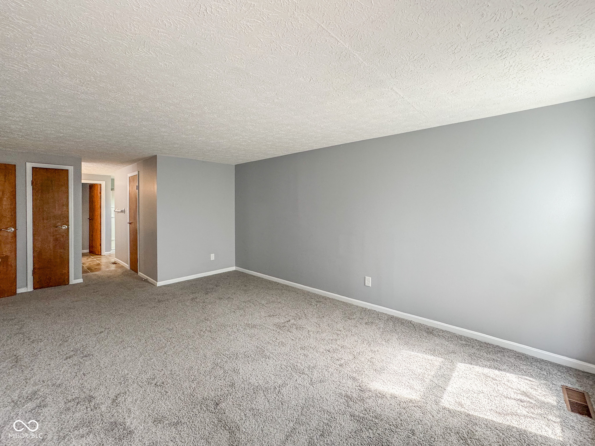 9362 Helmsdale Drive Indianapolis, IN 46256 - Photo 17 of 47