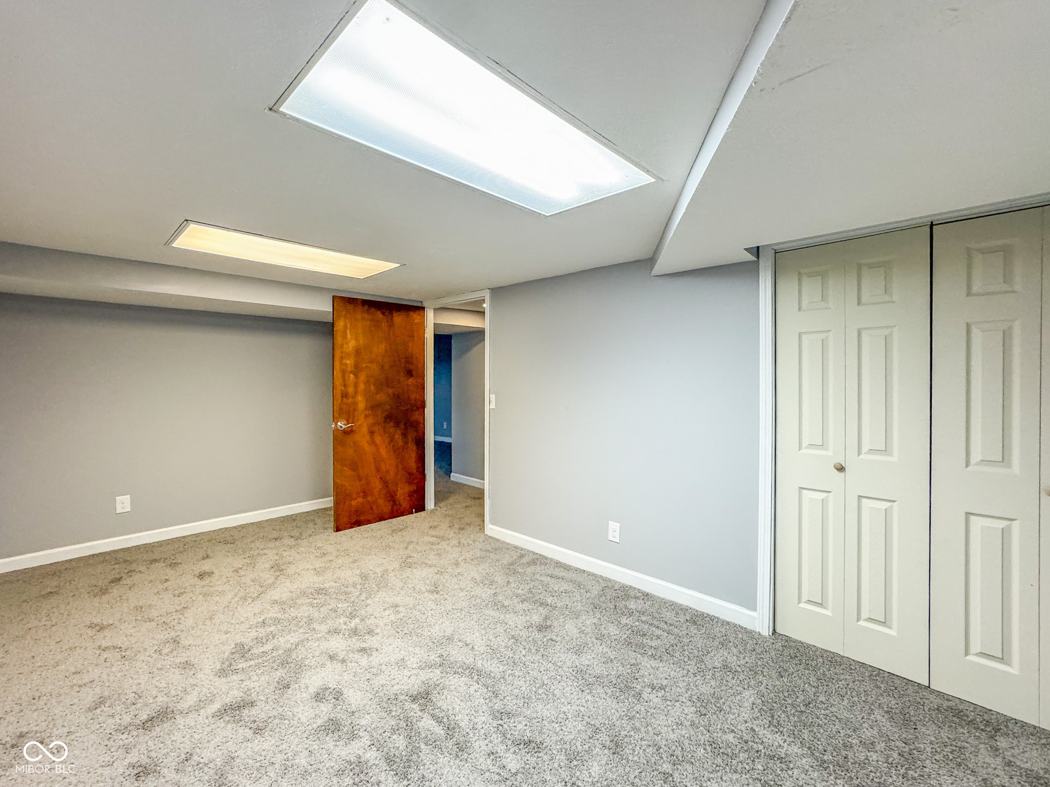 9362 Helmsdale Drive Indianapolis, IN 46256 - Photo 22 of 47