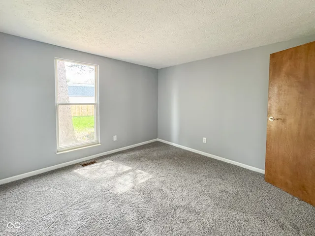 $365,000 | 9362 Helmsdale Drive, Indianapolis, IN 46256