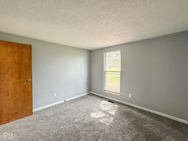 $365,000 | 9362 Helmsdale Drive, Indianapolis, IN 46256