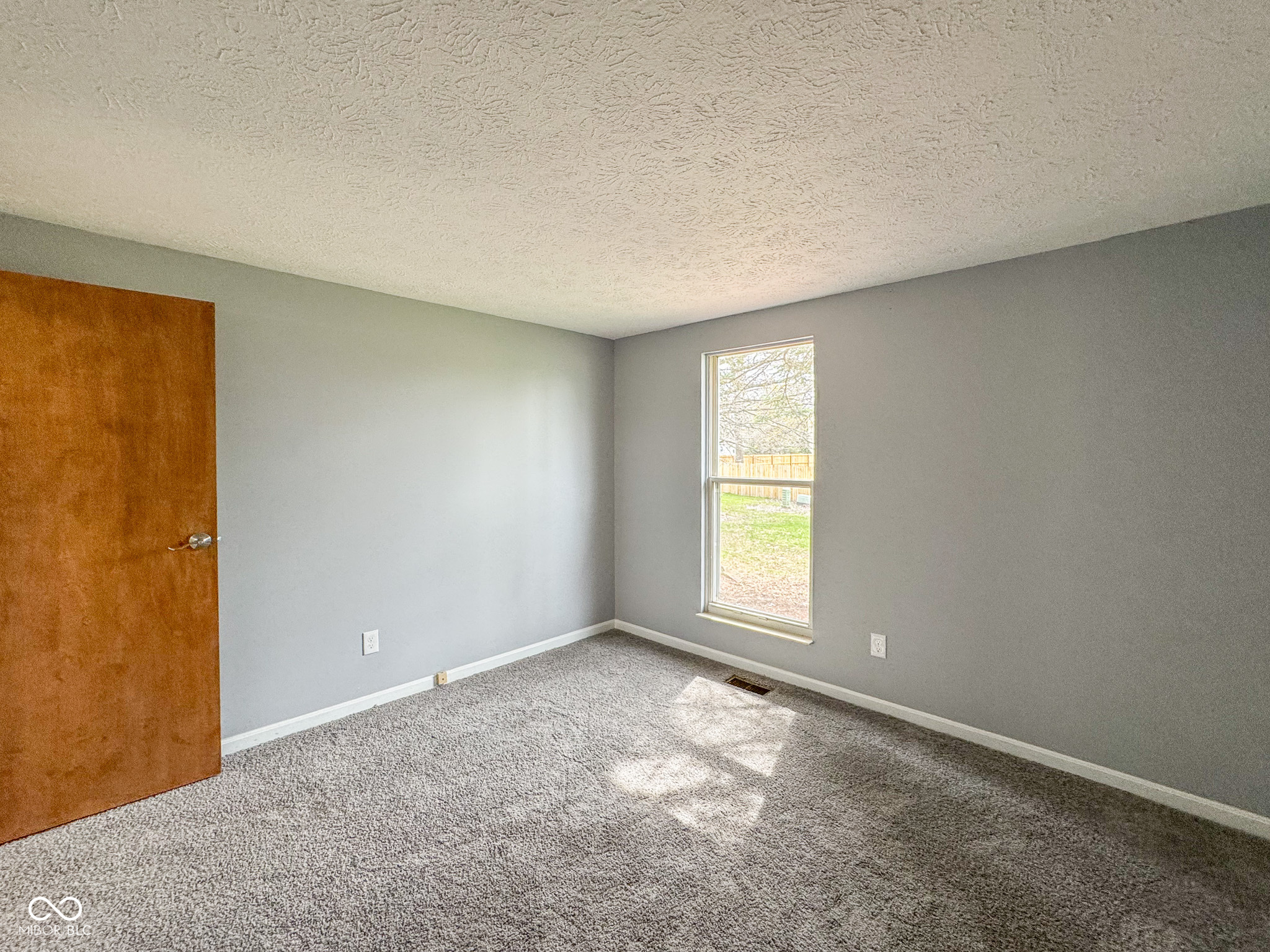 9362 Helmsdale Drive Indianapolis, IN 46256 - Photo 32 of 47