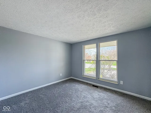 $365,000 | 9362 Helmsdale Drive, Indianapolis, IN 46256