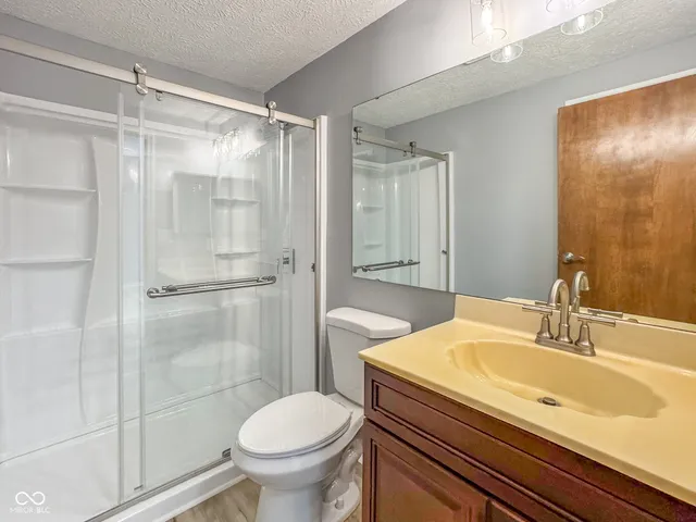 $365,000 | 9362 Helmsdale Drive, Indianapolis, IN 46256