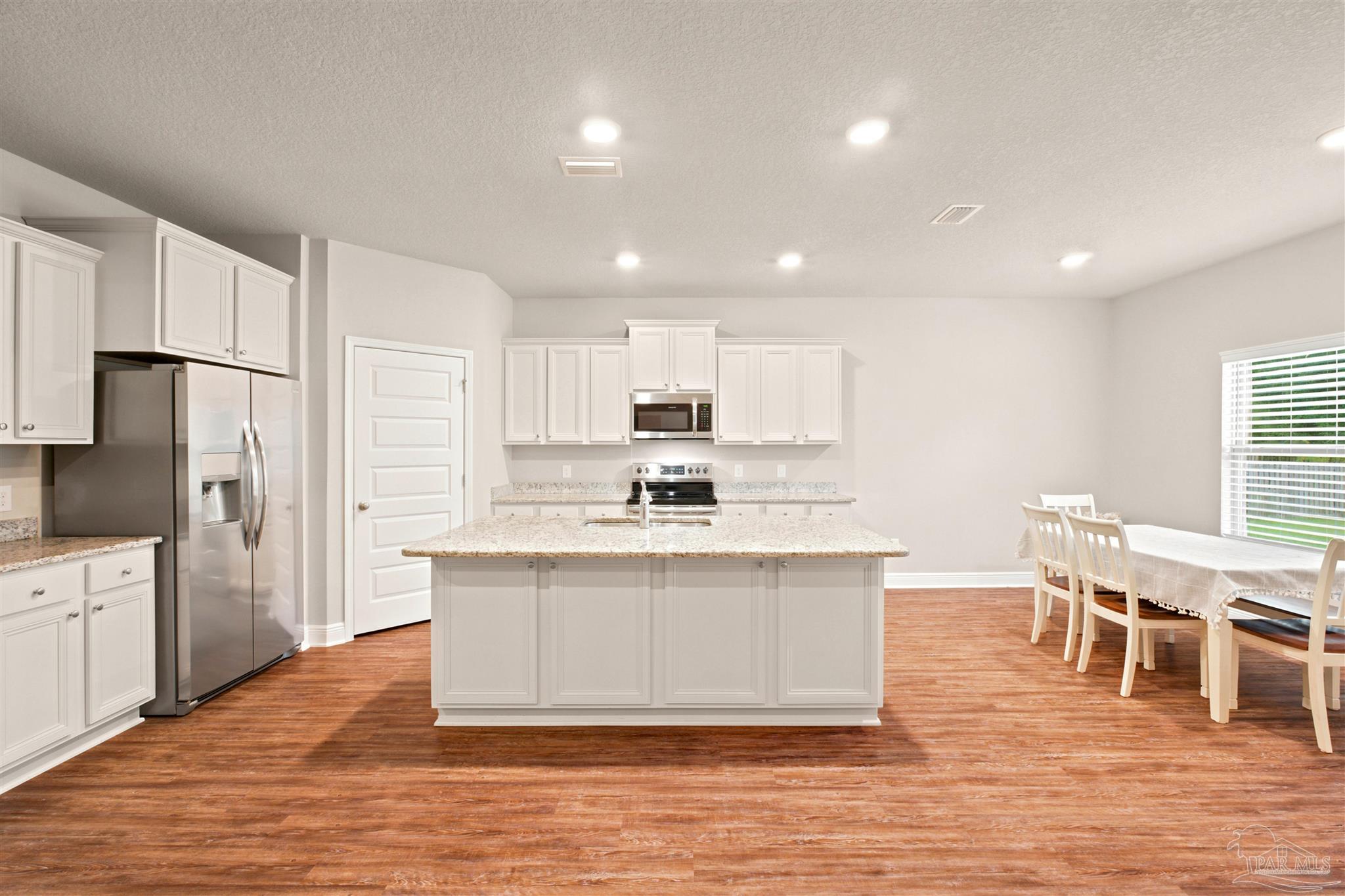 7624 Burnside Loop Pensacola, FL 32526 - Photo 9 of 40