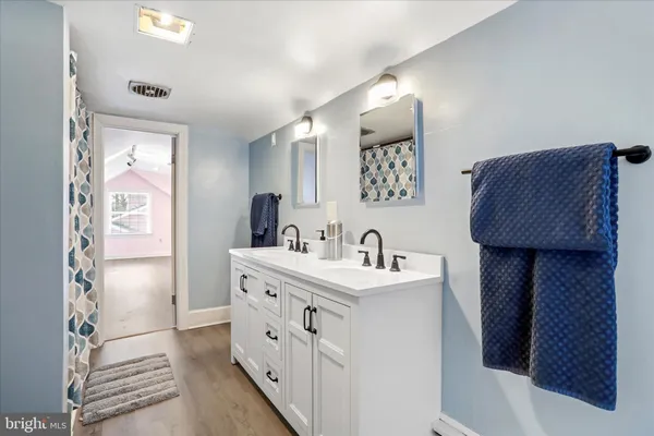 $479,000 | 425 West 15th Street, Front Royal, VA 22630