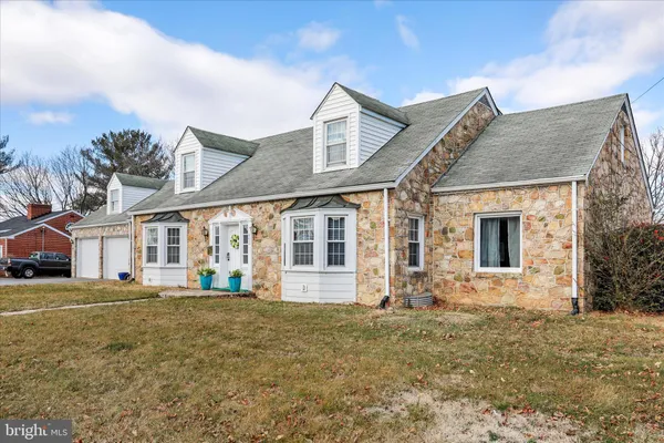 $479,000 | 425 West 15th Street, Front Royal, VA 22630